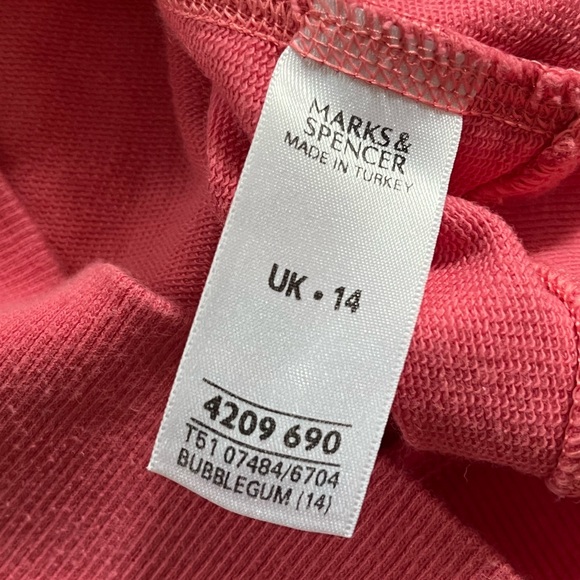 MARKS & SPENCER APPLIQUÉ SWEATSHIRT - Picture 8 of 9